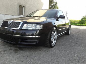 Škoda Superb 2.8 V6 - 142kw L&k - 11