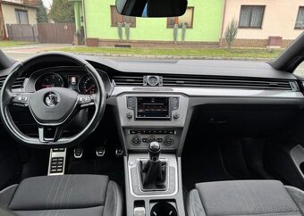 Volkswagen Passat 2,0 TDI ALLTRACK WEBASTO nafta manuál - 11