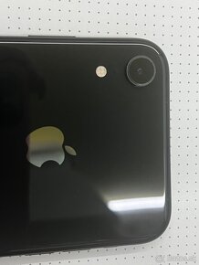 iPhone Xr - 11