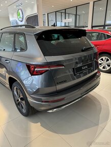 Škoda Karoq 1.5 TSI 110 kW, Sivá Graphite metalíza - 11