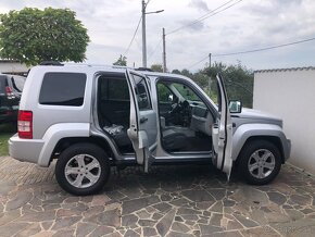 Jeep cherokee kk 2.8 crd - 11