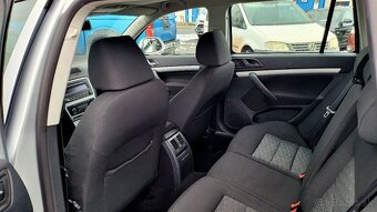 Škoda Octavia Combi 2.0 TDI CR DPF Ambiente - 11