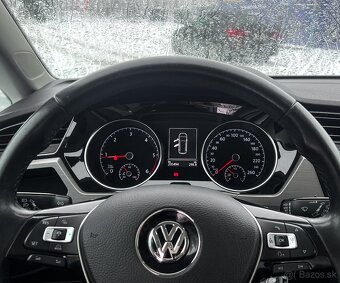 Volkswagen Touran 2.0 TDI Comfortline, Po veľkom Servise - 11