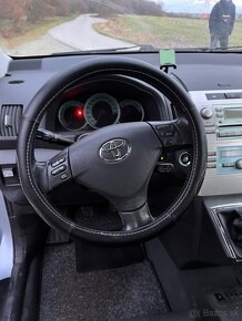 Toyota Corolla Verso 1.8 Benzín + LPG na predaj - 11