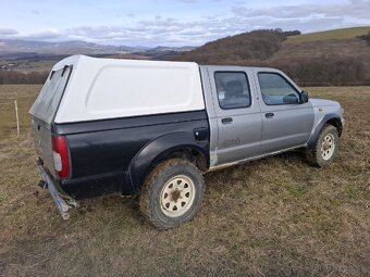 Nissan Navara 2.8 td - 11