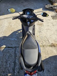 Yamaha Nmax 125 - 11