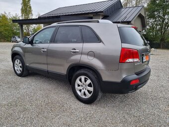 KIA SORENTO 2,2CRDi 4x4 - 11