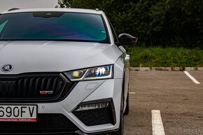 ŠKODA OCTAVIA RS 2.0 TDI 4X4 DSG - 11