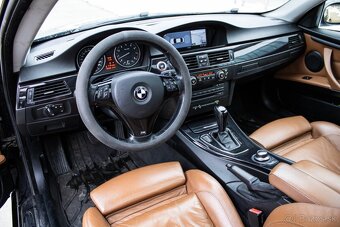 BMW Rad 3 Coupé 325 i A/T - 11