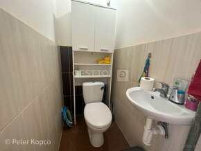 GESTTO | 5-IZBOVÝ RODINNÝ DOM | HOSTE | 619 m2 POZEMOK - 11