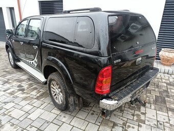 TOYOTA HILUX 4 WD - NA PREDAJ / NA SPLÁTKY - 11