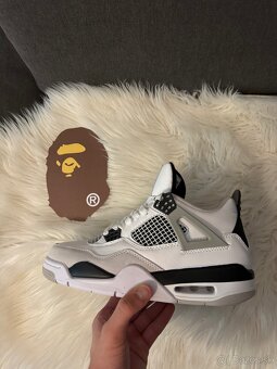 Jordan 4 - 11