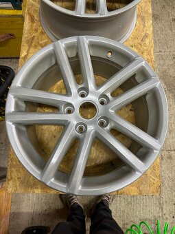 Alu disky Volkswagen r19 5x130 - 11