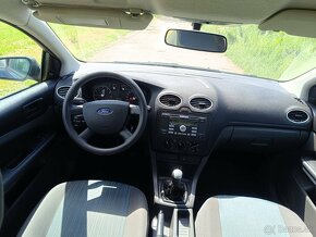 FORD FOCUS AMBIENTE 1,4 BENZIN 59 KW - 11