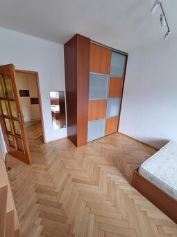 Veľký 3 izb byt, 108m2, Svatoplukova ul, centrum KE, balkón - 11