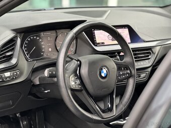 BMW Rad 1 118d Sport Line 150 PS 2019 FULL LED KAMERA TOP - 11