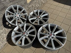 Disky R19 5x108 8,5Jx19CH ET49 - 11