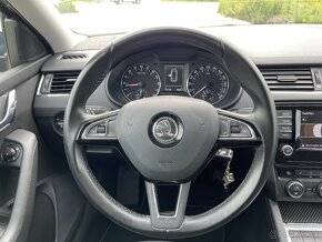 Škoda Octavia Combi 2.0 TDI Elegance - 11