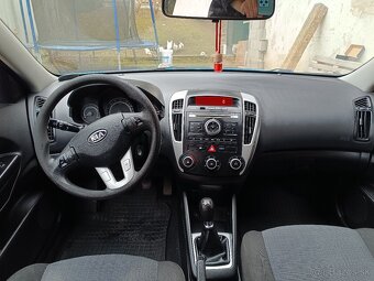 Kia Cee´d 1.4 CVVT 105k LX SR 2majiteľ - 11