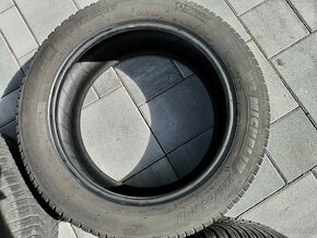 225/55R18 - 11