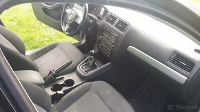 Volkswagen Jetta 1.6 Tdi 77 kw kup. v SR, 2 maj.203000 km - 11