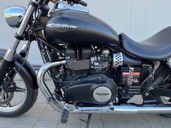 TRIUMPH SPEEDMASTER 900….2013….TOP STAV - 11