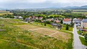 Stavebný pozemok v obci Lemešany - 787 m2 - 11