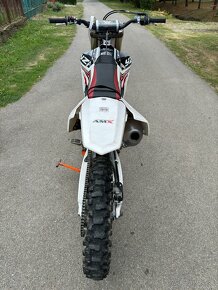 Yamaha YZF 250 2016 - 11