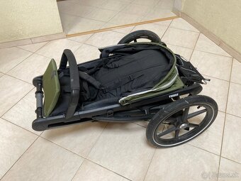 THULE Urban Glide 2 Cypress Green + vanička Black - 11