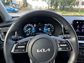 Kia Cee’d CEED 1.5 T-GDi 7DCT  Platinum - 11