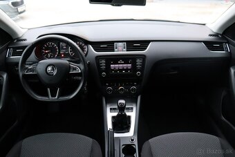 Škoda Octavia Combi 2.0 TDI Ambition 4x4 - 11