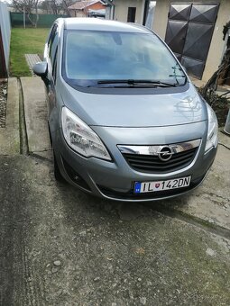 OPEL Meriva 1.4i - 11