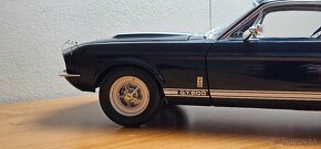 FORD MUSTANG 1:8 Deagostini - 11