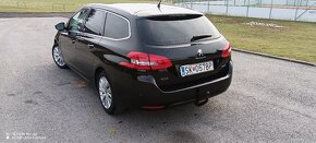 Peugeot 308 SW - 11