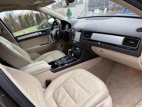 Volkswagen Touareg 3.0TDi  Bez Vzduchu - 11