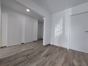 3 izbový novo zrekonštruovaný byt 70 m2 Trenčianske.Teplice - 11