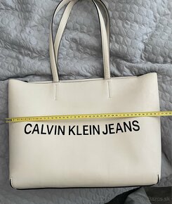 Calvin Klein kabelka - 11