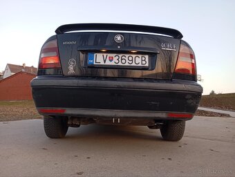 Škoda Octavia 1.8T 92kw Sedan - 11