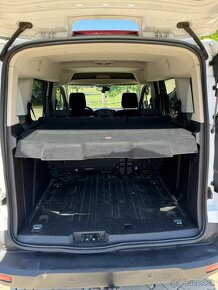 Ford Transit Connect - 11