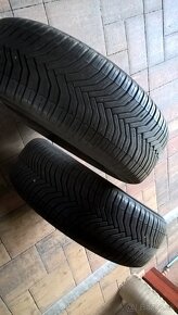 ZIMNÉ 235/65 R17 4 ks NEXEN 6 mm  a 2 ks MICHELIN cca 6-7 mm - 11