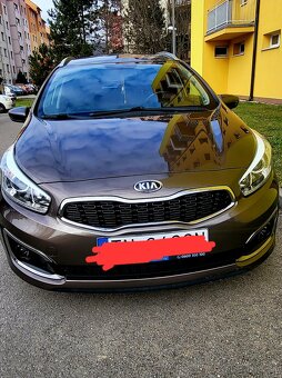 KIA CEED 1.6GDI benzín - 11