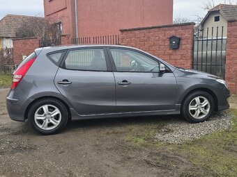 Hyundai i30 1.4i CVVT Facelift 2011 110 000km 1. Majiteľ - 11