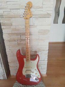 Fender American Special Stratocaster HSS MN Fiesta Red USA - 11