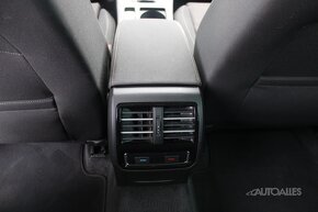 Volkswagen Passat Variant 2,0 TDi DSG 110 kW COMFORTLINE - 11