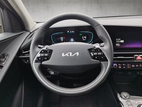 KIA Niro 1.6 GDi Gold + Tech pack - 11