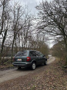 Chrysler Voyager - 11