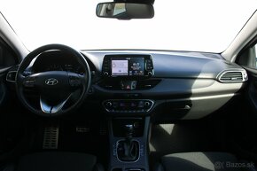 HYUNDAI i30 Fastback Style 1,4 T-GDi 103 kW A/T - 11