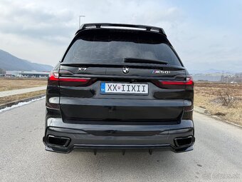 BMW X7 M50i BLACK INDIVIDUAL Plná výbava - 11