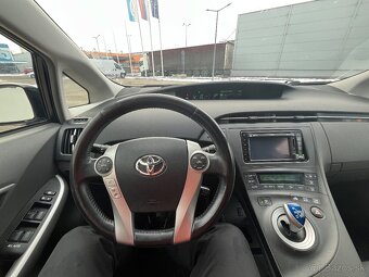 Toyota prius 3 rv.2010 + LPG - 11