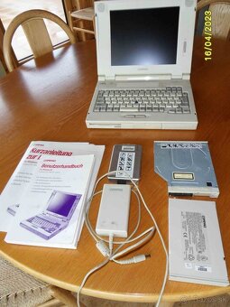 Compaq LTE 5100 Intel Pentium 90MHz retro notebook - 11